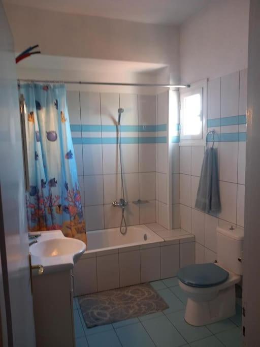 Stoupa Beachside Retro Apartment المظهر الخارجي الصورة
