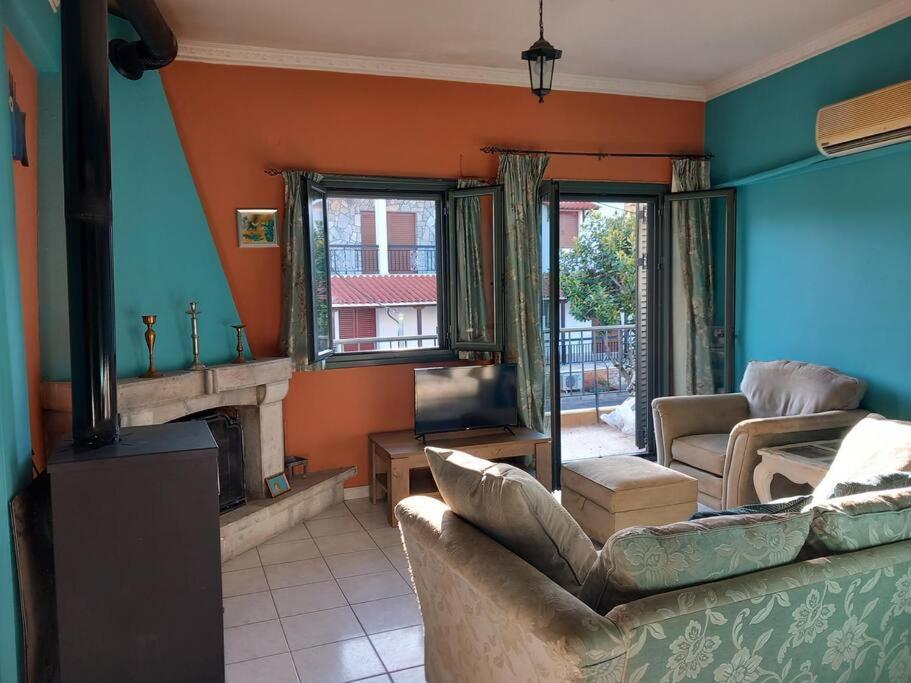 Stoupa Beachside Retro Apartment المظهر الخارجي الصورة